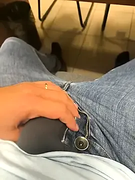 BabeBeth40 – webcam model profile photo Image 18