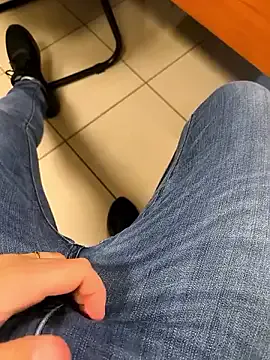 BabeBeth40 – webcam model profile photo Image 8