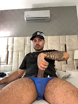 MartinaCroxx – webcam model profile photo Image 13