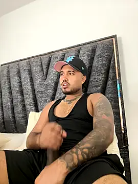 MartinaCroxx – webcam model profile photo Image 16