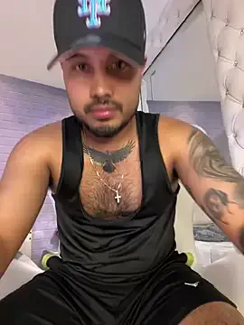 MartinaCroxx – webcam model profile photo Image 3