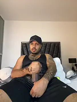 MartinaCroxx – webcam model profile photo Image 5