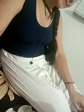 Loli_Belle – webcam model profile photo Image 10