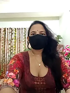 SusyBlair – webcam model profile photo Image 10