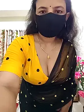 SusyBlair – webcam model profile photo Image 12