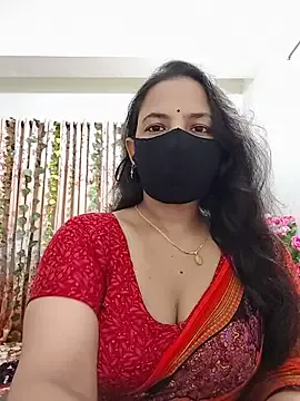 SusyBlair – webcam model profile photo Image 6