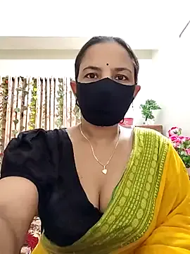 SusyBlair – webcam model profile photo Image 9