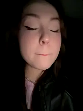 British_EmJess – webcam model profile photo Image 13