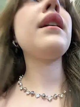 British_EmJess – webcam model profile photo Image 14