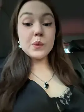 British_EmJess – webcam model profile photo Image 7