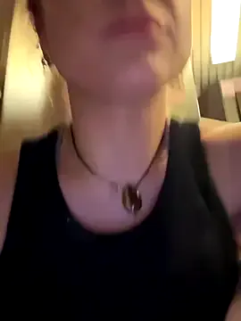 Missmeratrix – webcam model profile photo Image 9