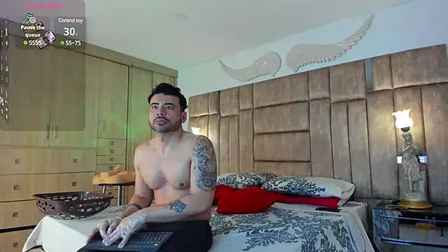 BlondeHott – webcam model profile photo Image 2