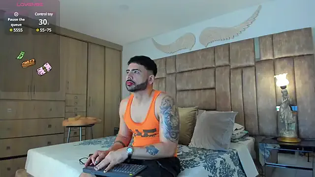 BlondeHott – webcam model profile photo Image 5