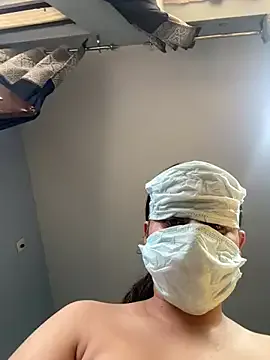 LekfullKitten – webcam model profile photo Image 2