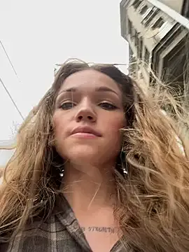 MarilynRainbow – webcam model profile photo Image 5