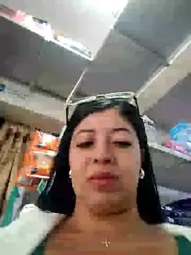 ChelseaBlondeUK – webcam model profile photo Image 5