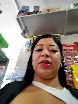 ChelseaBlondeUK – webcam model profile photo Image 8