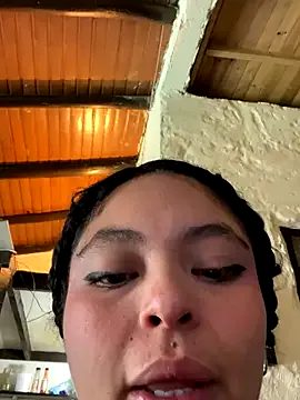 BlondeScarlettx – webcam model profile photo Image 5