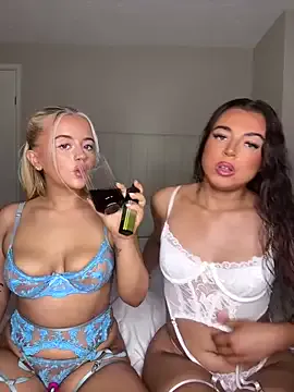 SofiaSins – webcam model profile photo Image 11