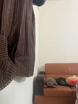 BlondeHott – webcam model profile photo Image 15