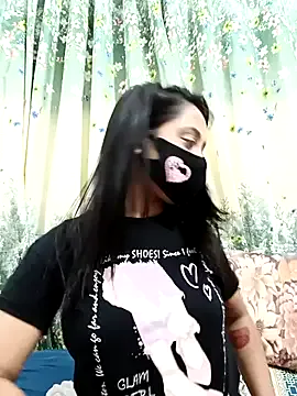 RedFlag4 – webcam model profile photo Image 19