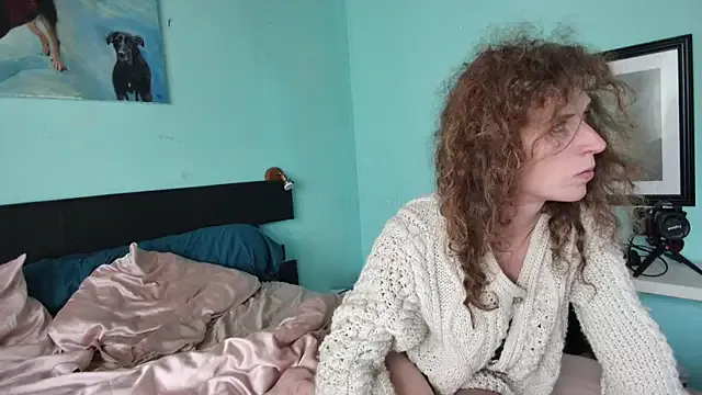 LoraDevine – webcam model profile photo Image 2