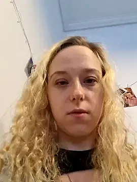 Korol-Eva – webcam model profile photo Image 10