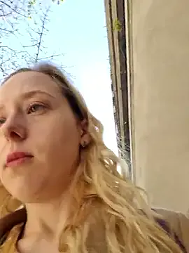 Korol-Eva – webcam model profile photo Image 16