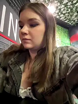 LizzieGreyX – webcam model profile photo Image 11