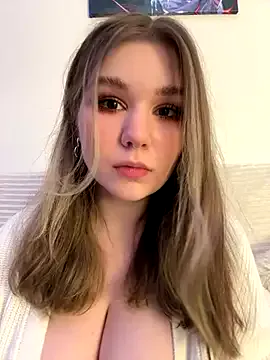 LizzieGreyX – webcam model profile photo Image 17