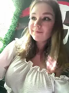 LizzieGreyX – webcam model profile photo Image 5