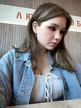 LizzieGreyX – webcam model profile photo Image 8