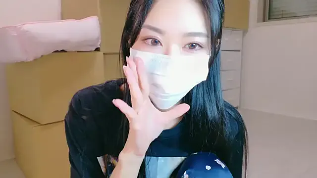 Nataly_Blonde – webcam model profile photo Image 11