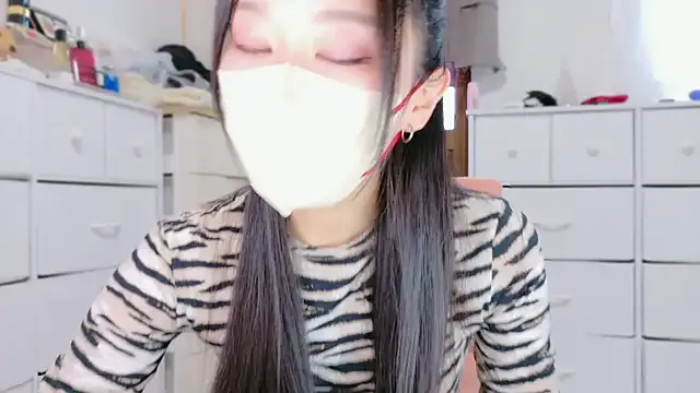 Nataly_Blonde – webcam model profile photo Image 3