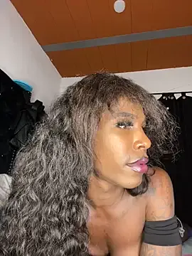 BlondeScarlettx – webcam model profile photo Image 18