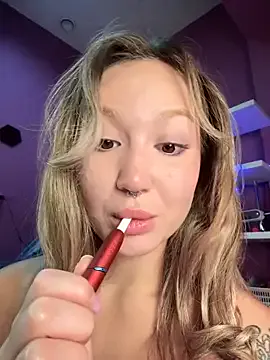 LizzieGreyX – webcam model profile photo Image 4