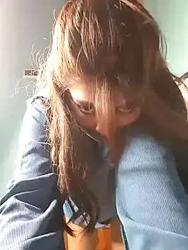 blondeambitionnn – webcam model profile photo Image 8