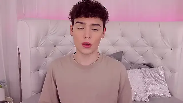 swoopyboy – webcam model profile photo Image 11