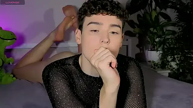 swoopyboy – webcam model profile photo Image 19