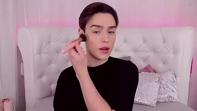 swoopyboy – webcam model profile photo Image 3