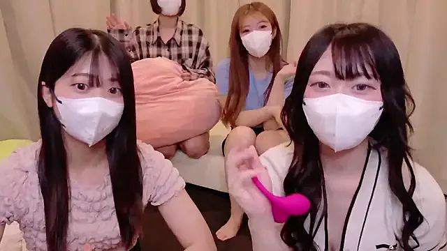 Lusty-Ladiiees – webcam model profile photo Image 10