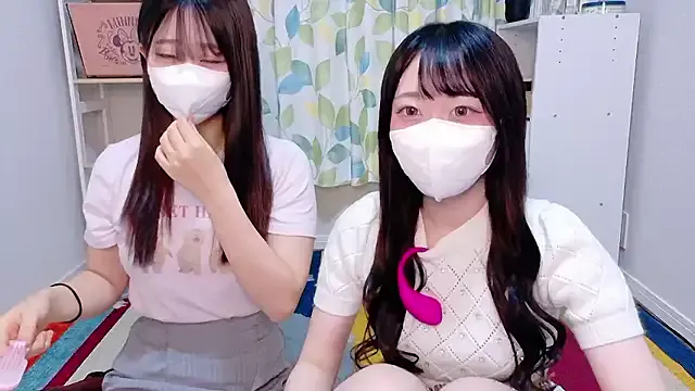 Lusty-Ladiiees – webcam model profile photo Image 9