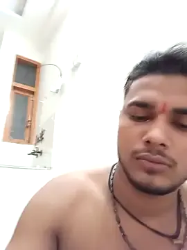 British_EmJess – webcam model profile photo Image 12