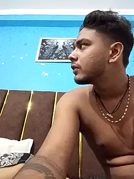 British_EmJess – webcam model profile photo Image 5