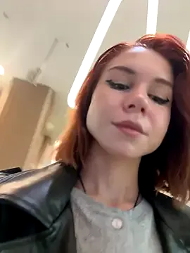 British_EmJess – webcam model profile photo Image 17