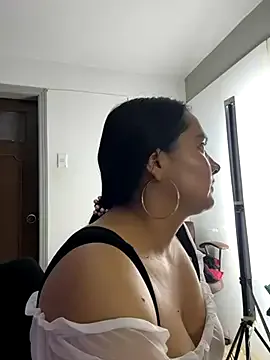 blondeangel_4u2 – webcam model profile photo Image 17