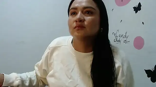 blondeangel_4u2 – webcam model profile photo Image 3