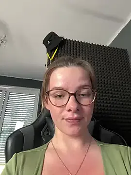 Blonde_sexy21 – webcam model profile photo Image 13