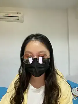 Monkey104 – webcam model profile photo Image 2