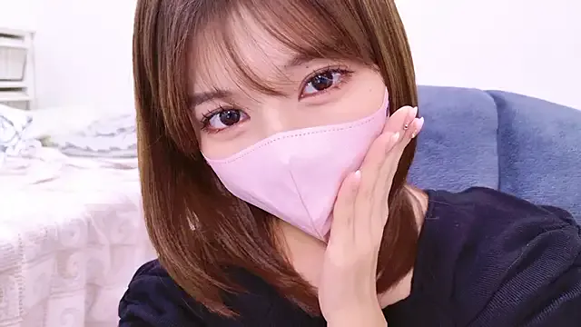 LoraDevine – webcam model profile photo Image 3